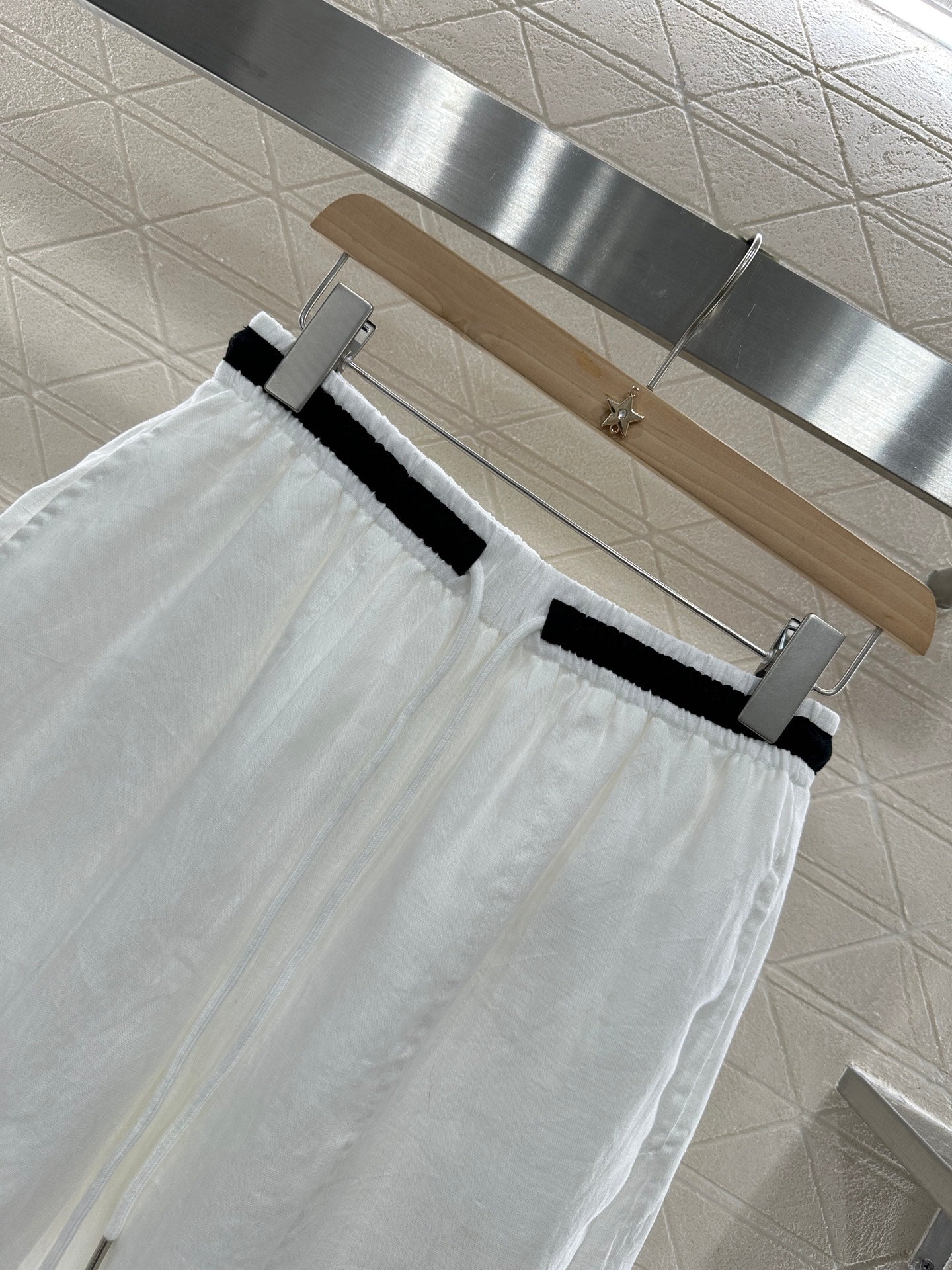 C 2025 new product Linen cropped pants