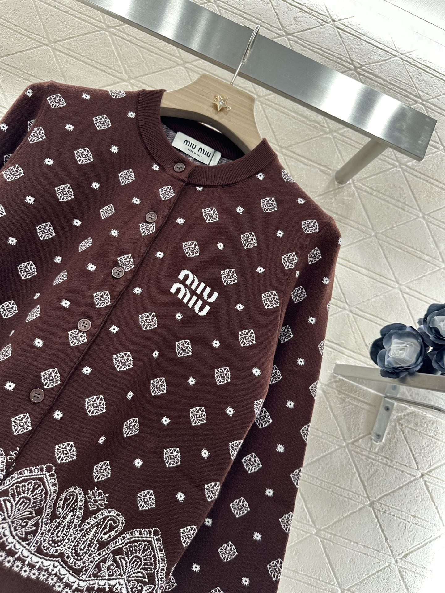 M 2025 new product Knitted long-sleeved cardigan
