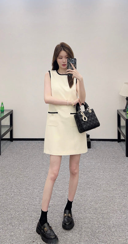 D 2025 new product Shoulder buckle vest dress