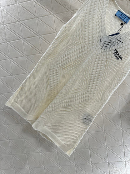 P 2025 new product Hollow knitted vest