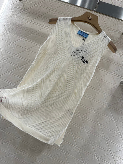 P 2025 new product Hollow knitted vest
