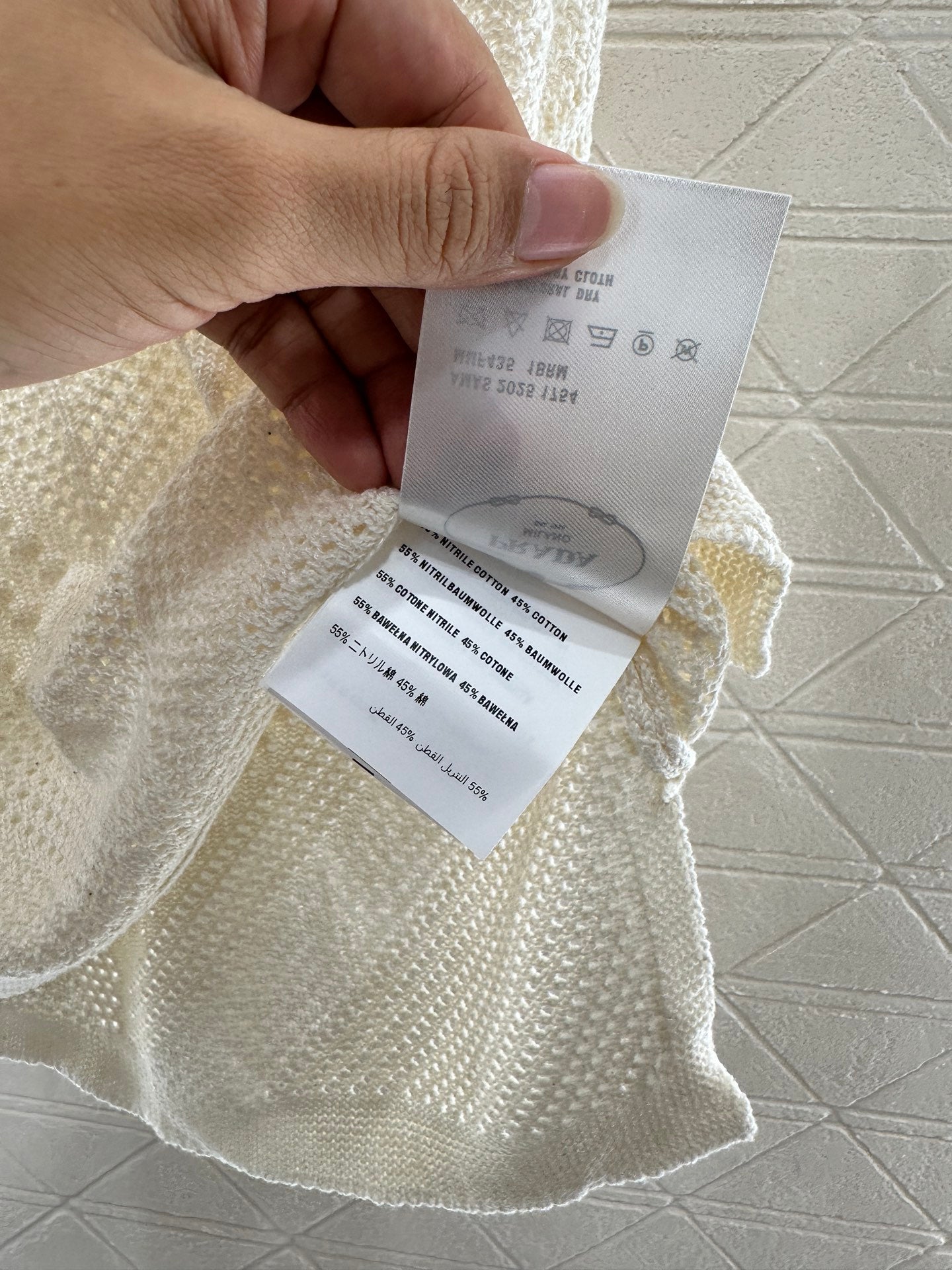 P 2025 new product Hollow knitted vest