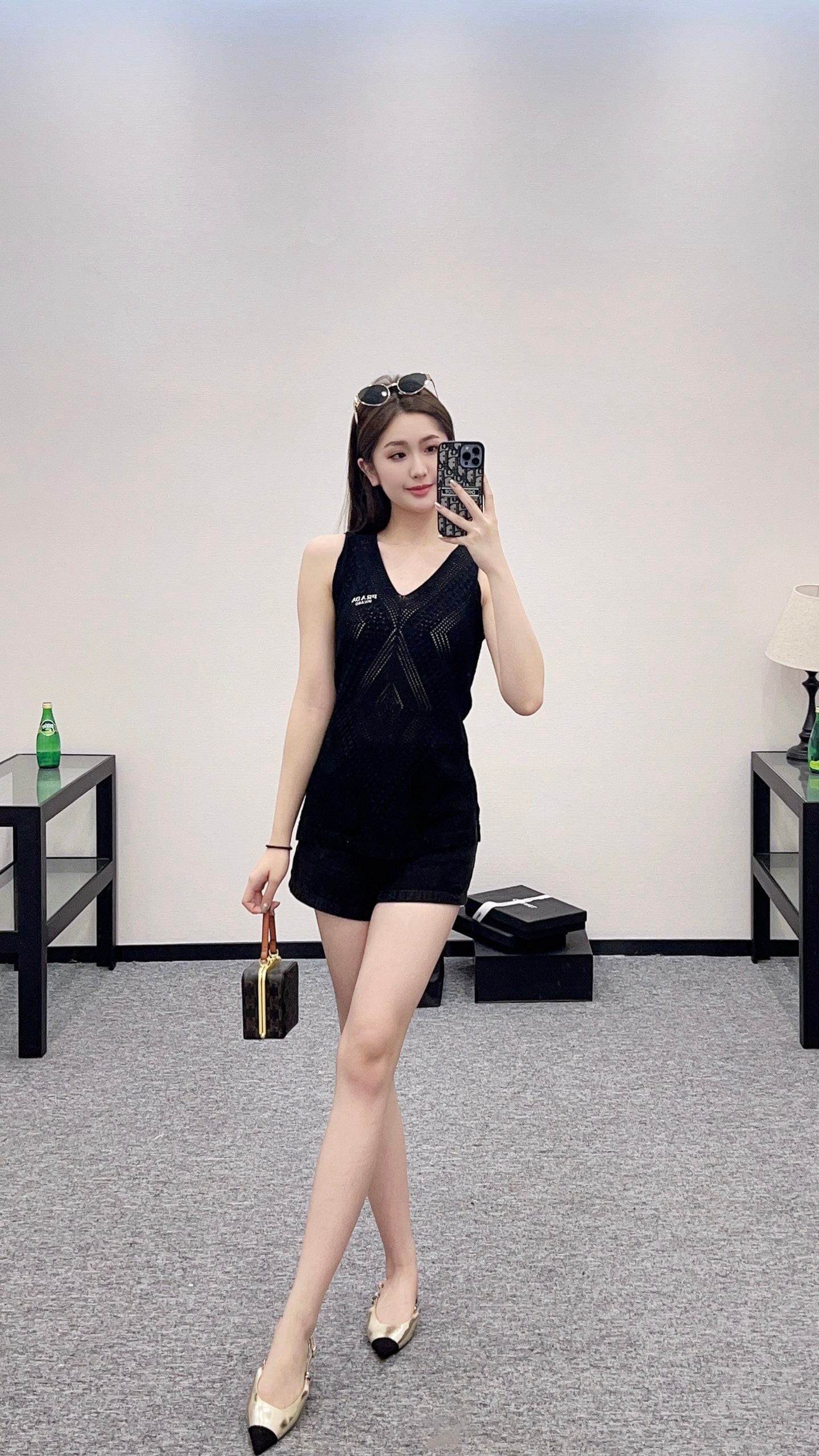 P 2025 new product Hollow knitted vest