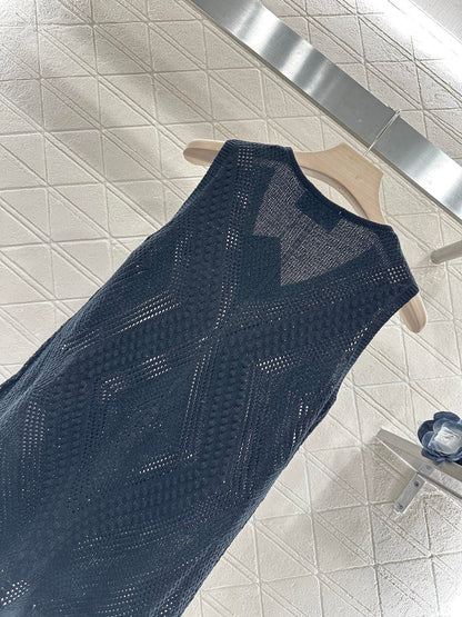 P 2025 new product Hollow knitted vest