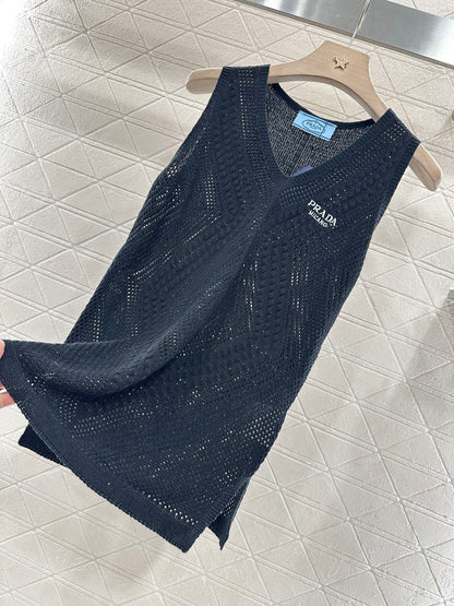 P 2025 new product Hollow knitted vest
