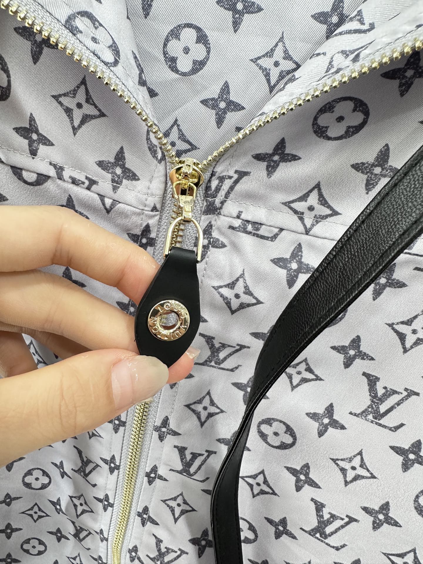 L 2025 new products Hooded jacket