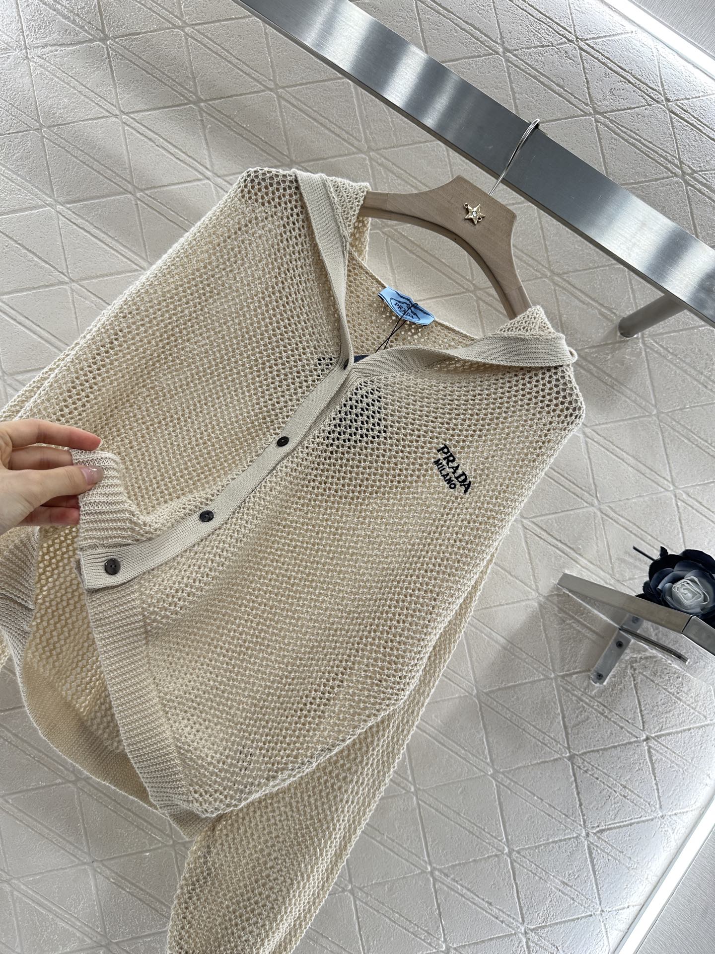 P 2025 new product Hooded knitted cardigan