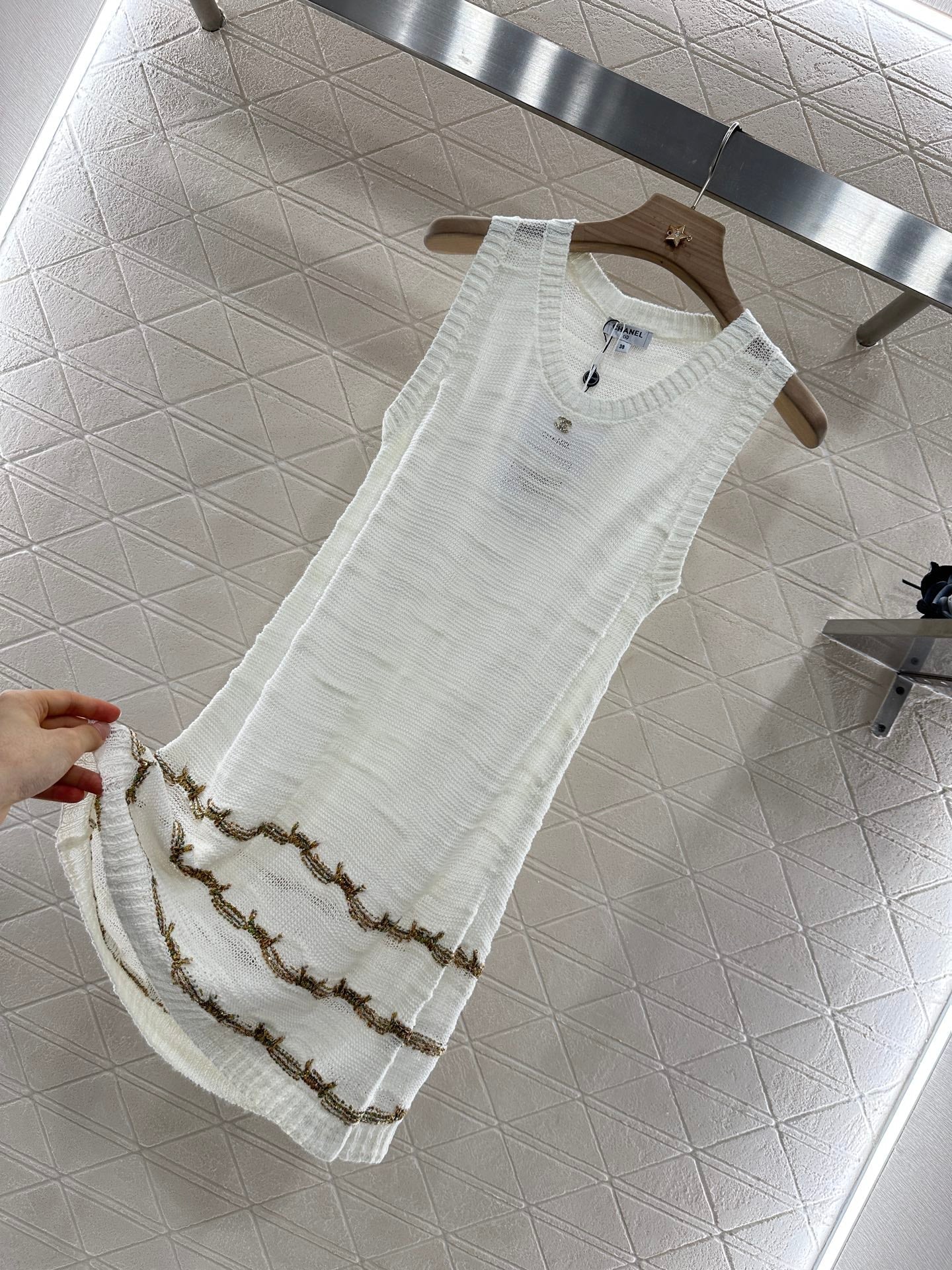 C 2025 neues Produkt Besticktes Strickwestenkleid 