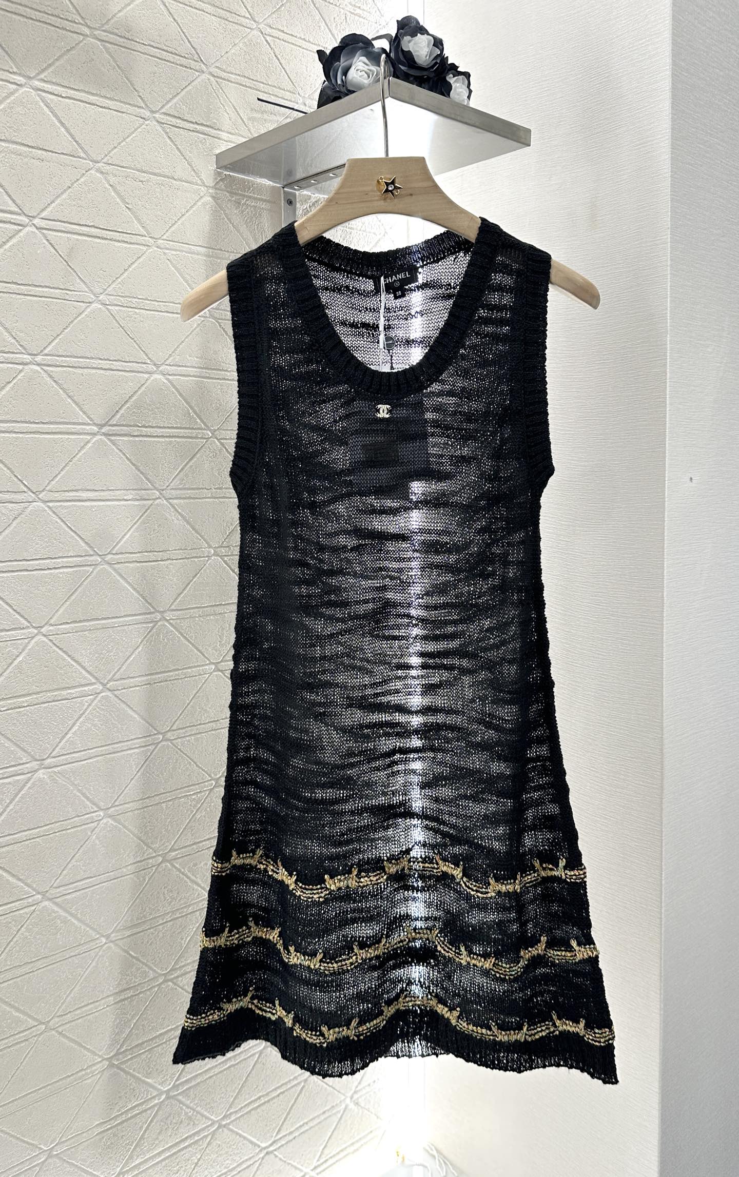 C 2025 new product Embroidered knitted vest dress