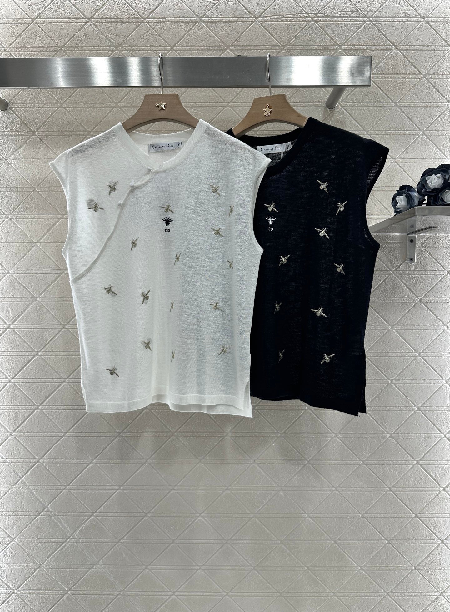 D 2025 new product Embroidered knitted vest