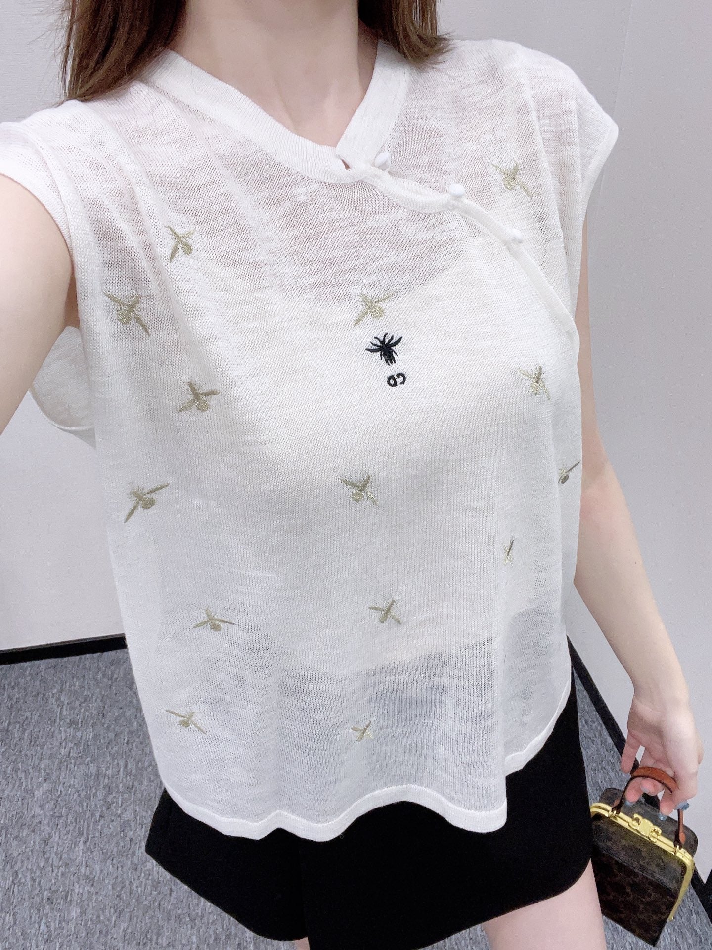 D 2025 new product Embroidered knitted vest