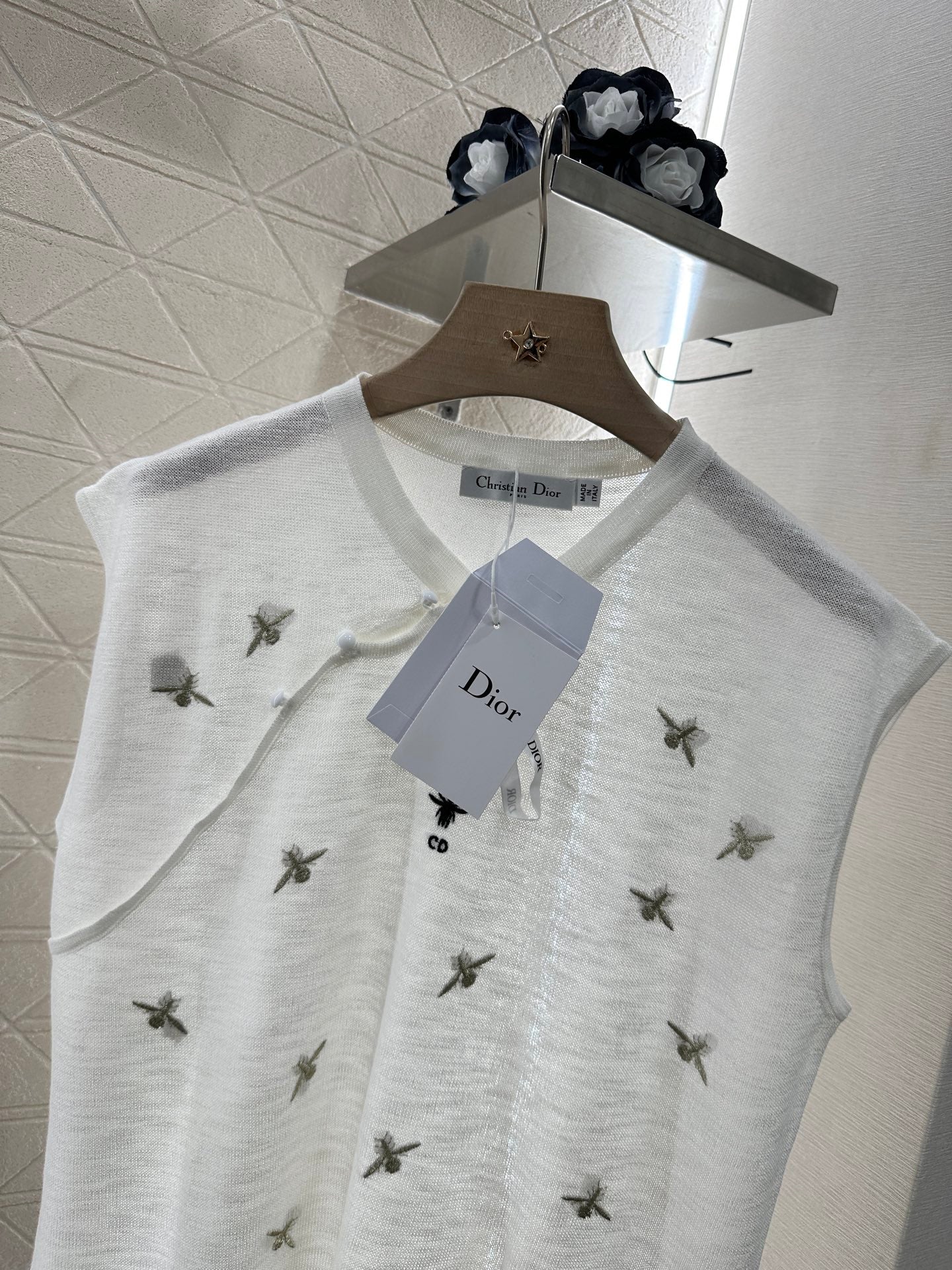 D 2025 new product Embroidered knitted vest