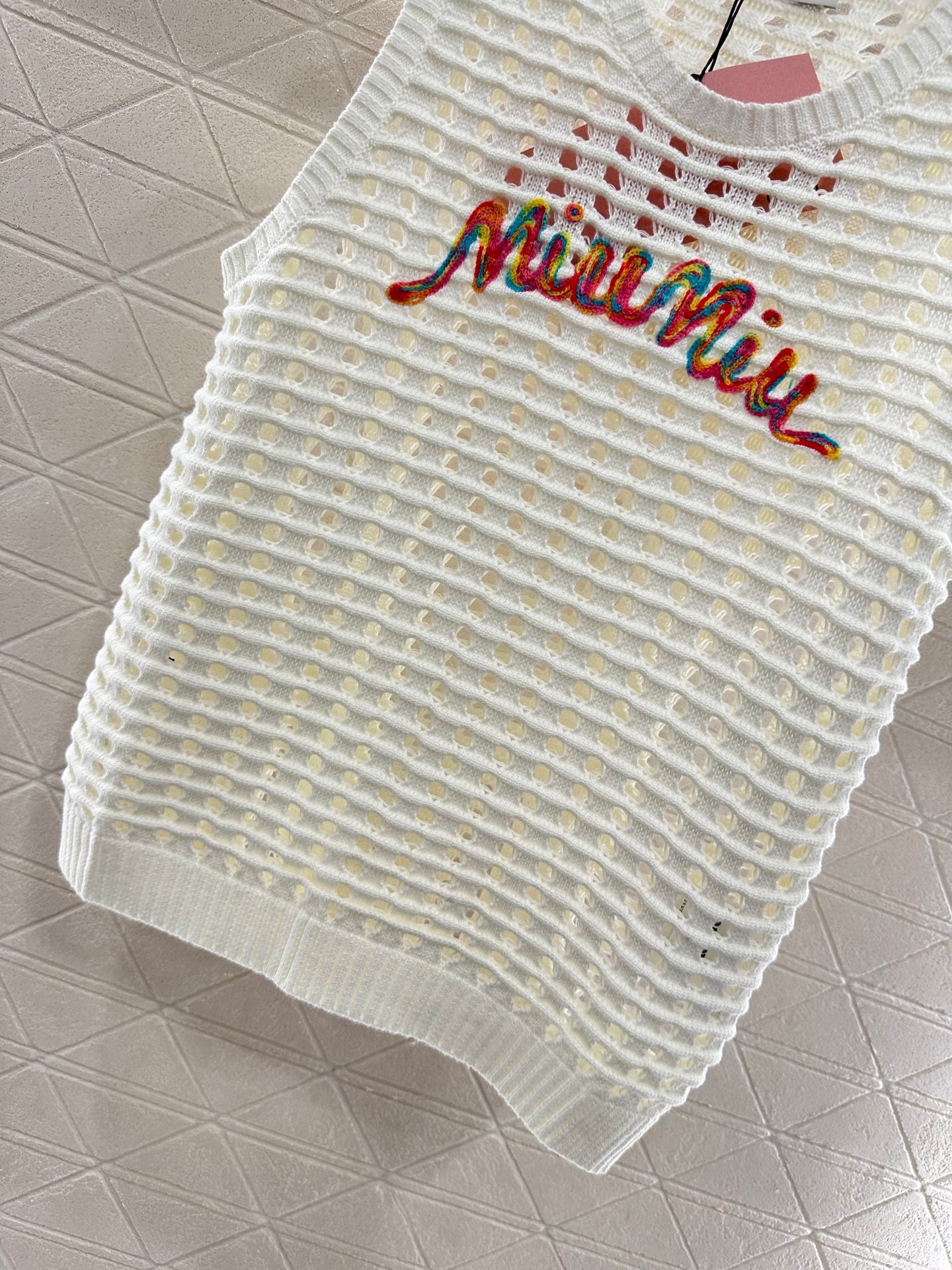 M 2025 new product Hollow knitted vest
