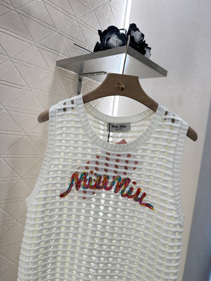 M 2025 new product Hollow knitted vest