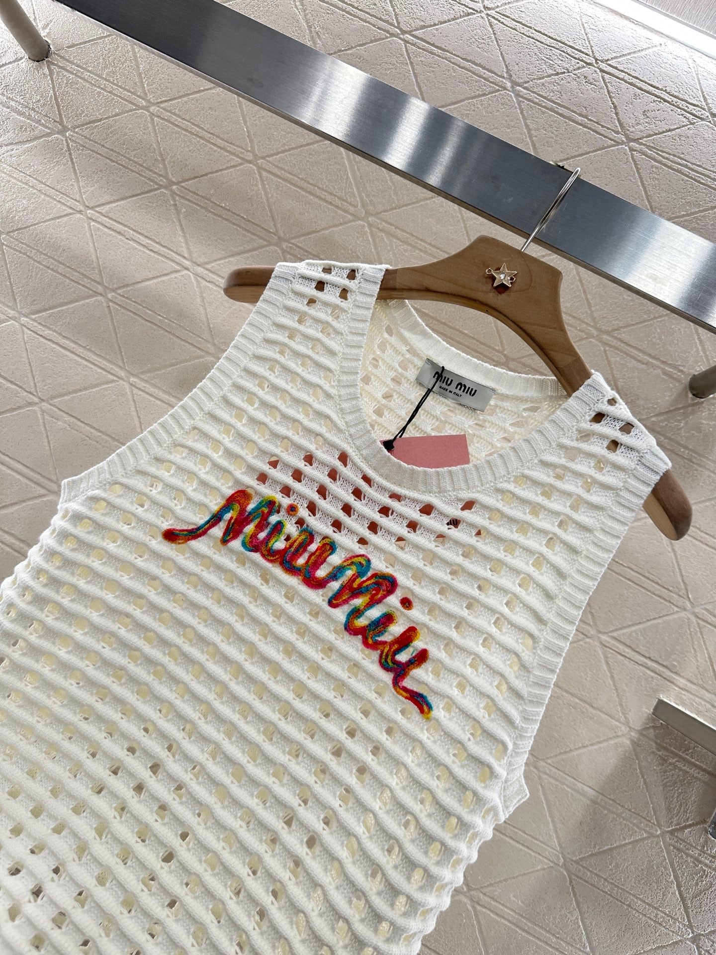 M 2025 new product Hollow knitted vest