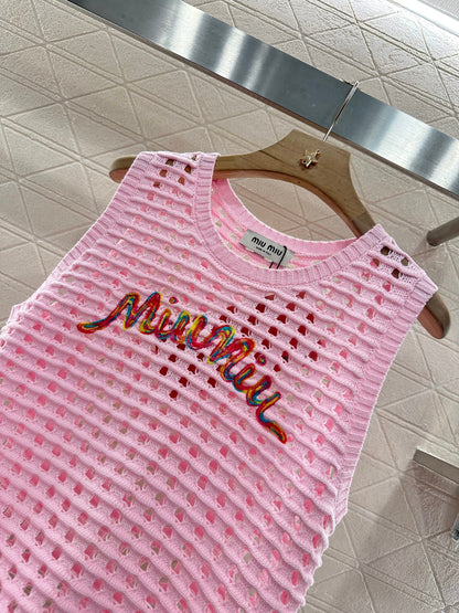 M 2025 new product Hollow knitted vest