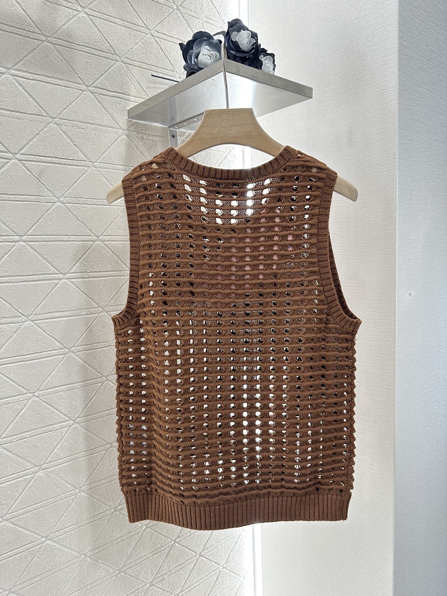 M 2025 new product Hollow knitted vest