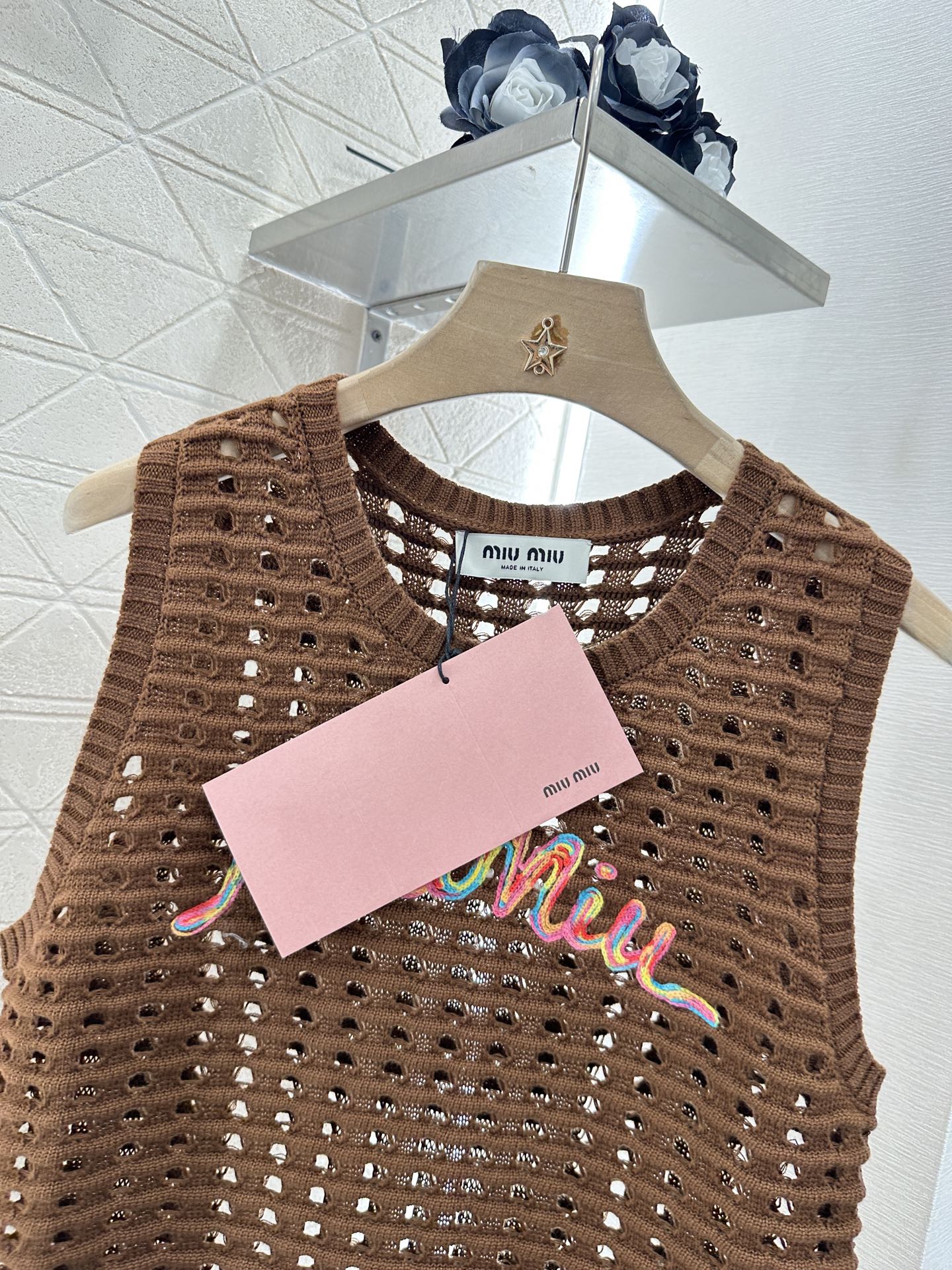 M 2025 new product Hollow knitted vest