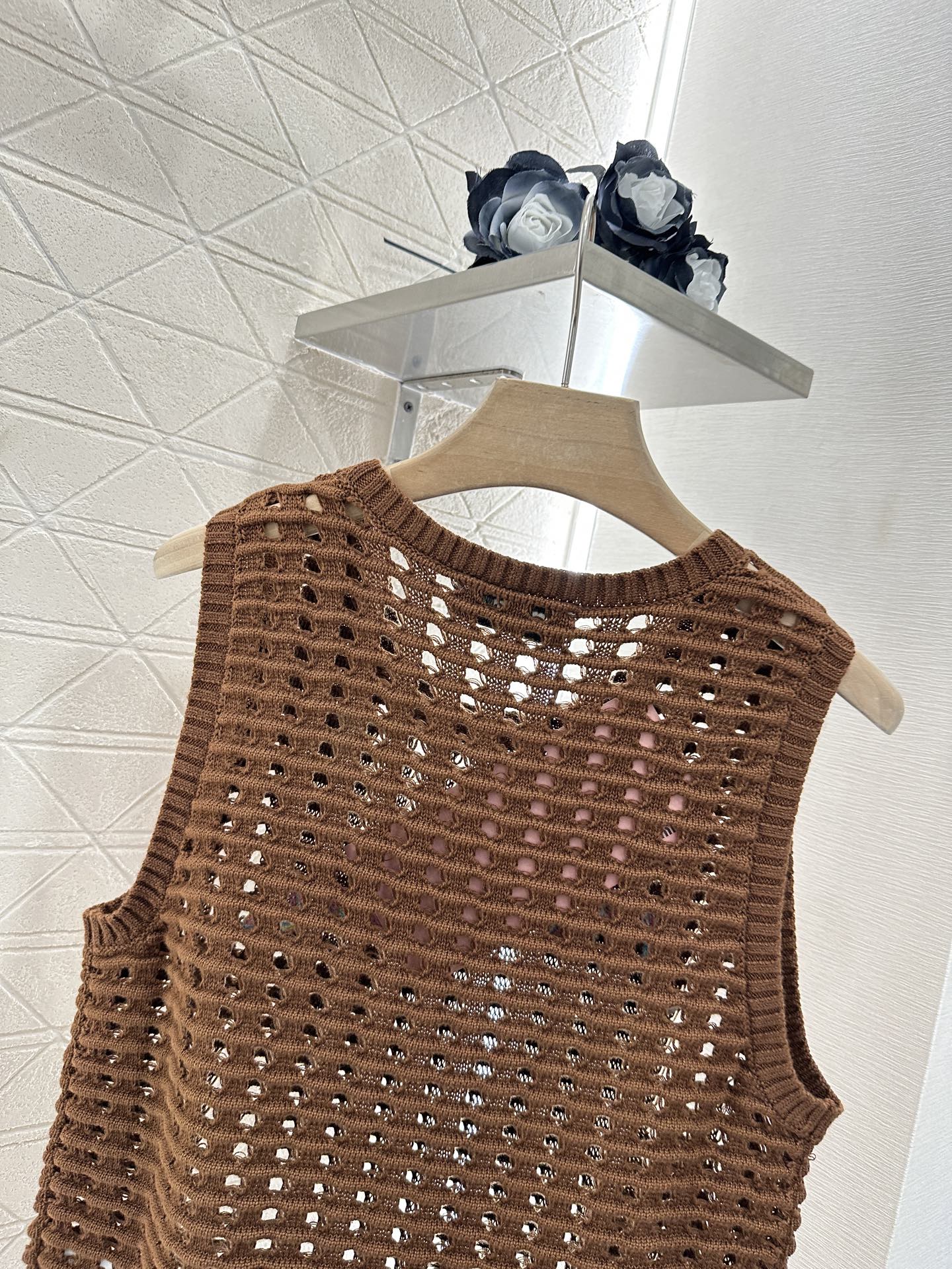 M 2025 new product Hollow knitted vest