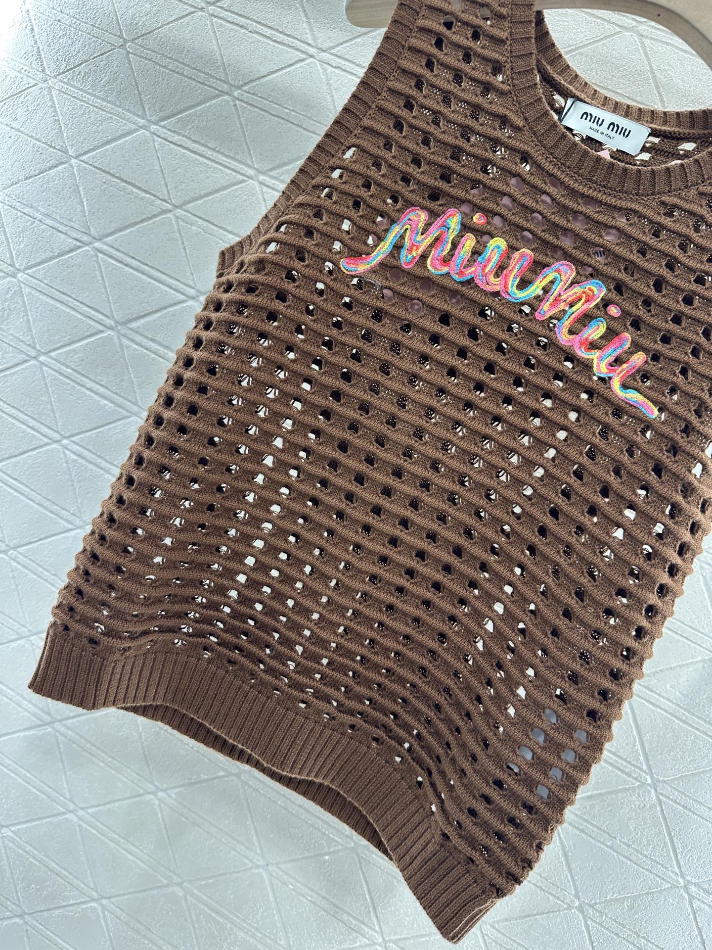 M 2025 new product Hollow knitted vest