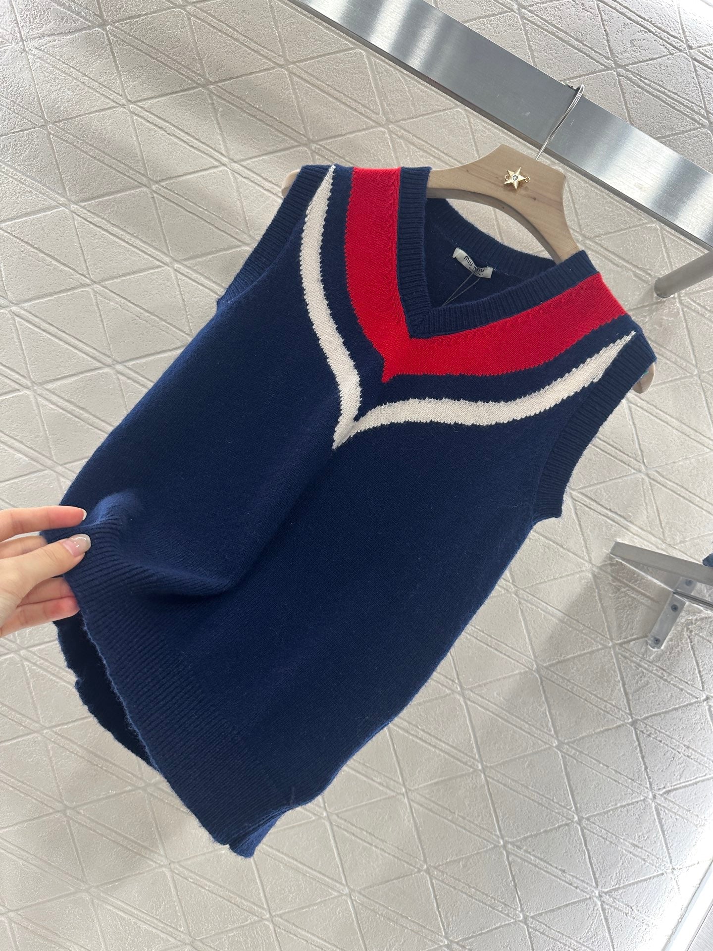 M 2025 new product Knitted vest