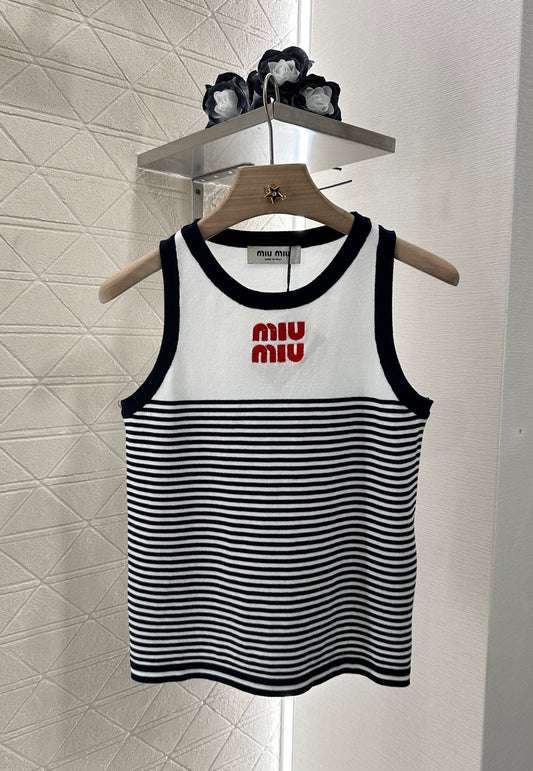 M 2025 new product Knitted vest