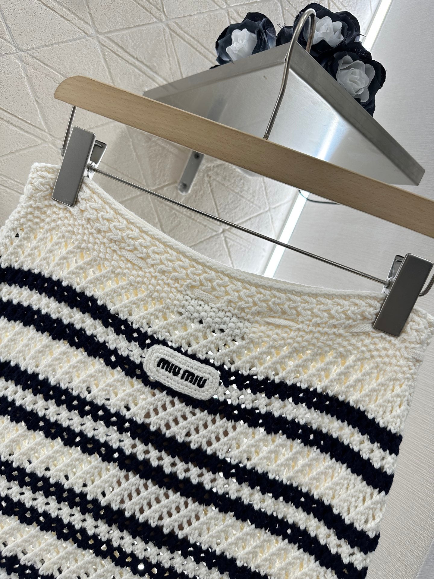 M 2025 new product Short-sleeved cardigan and skirt set