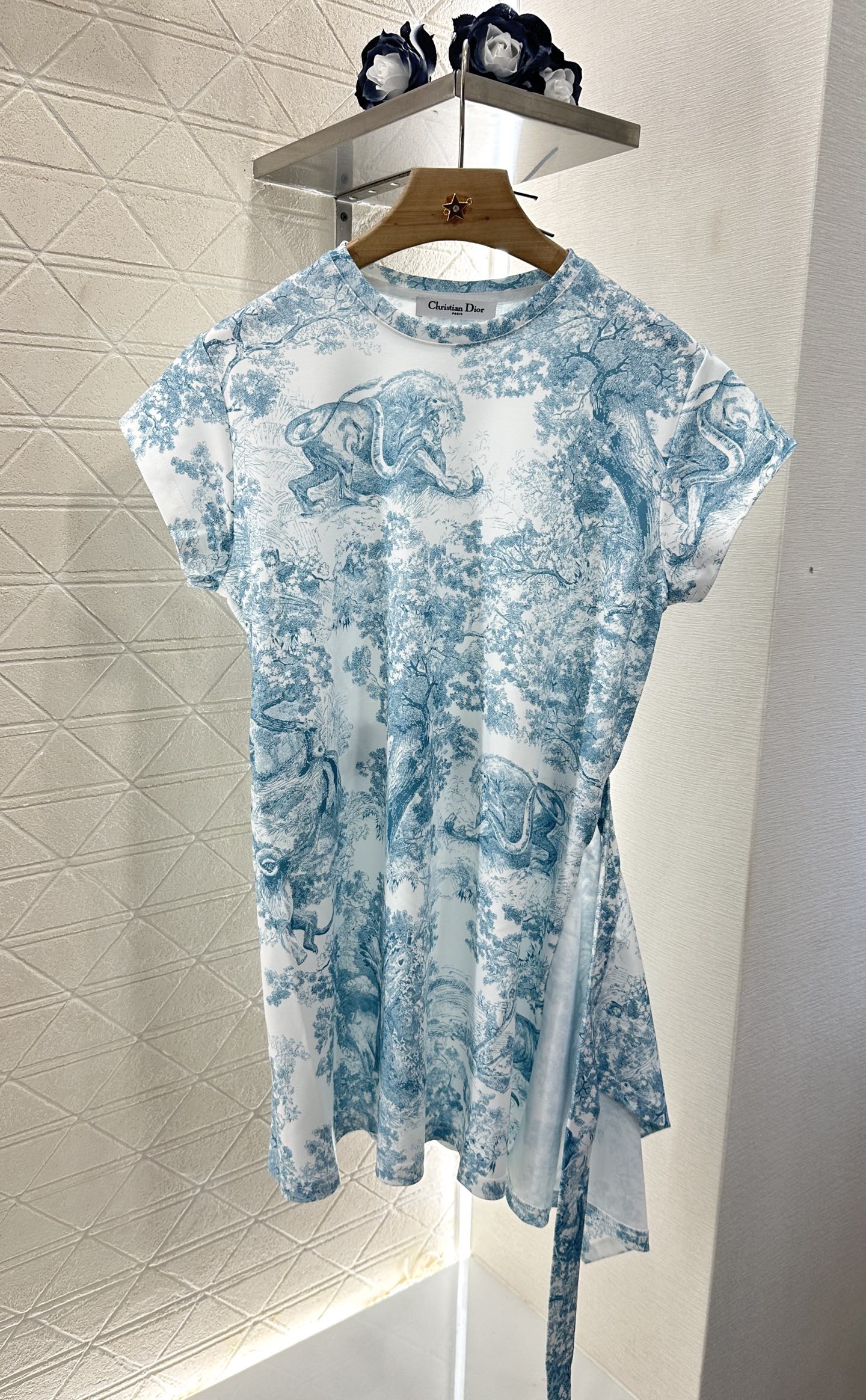 D 2025 new product Lace-up dress