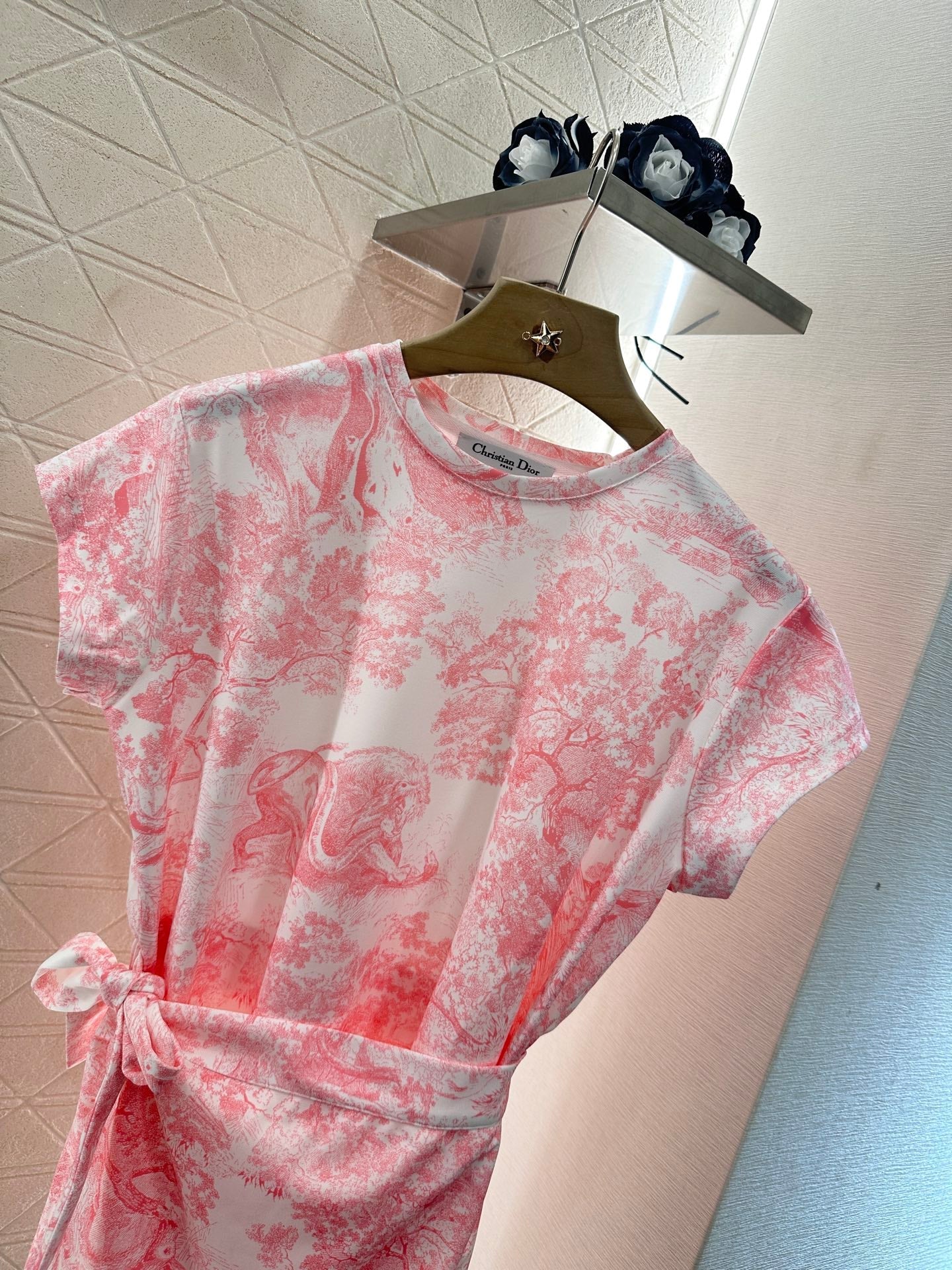 D 2025 new product Lace-up dress