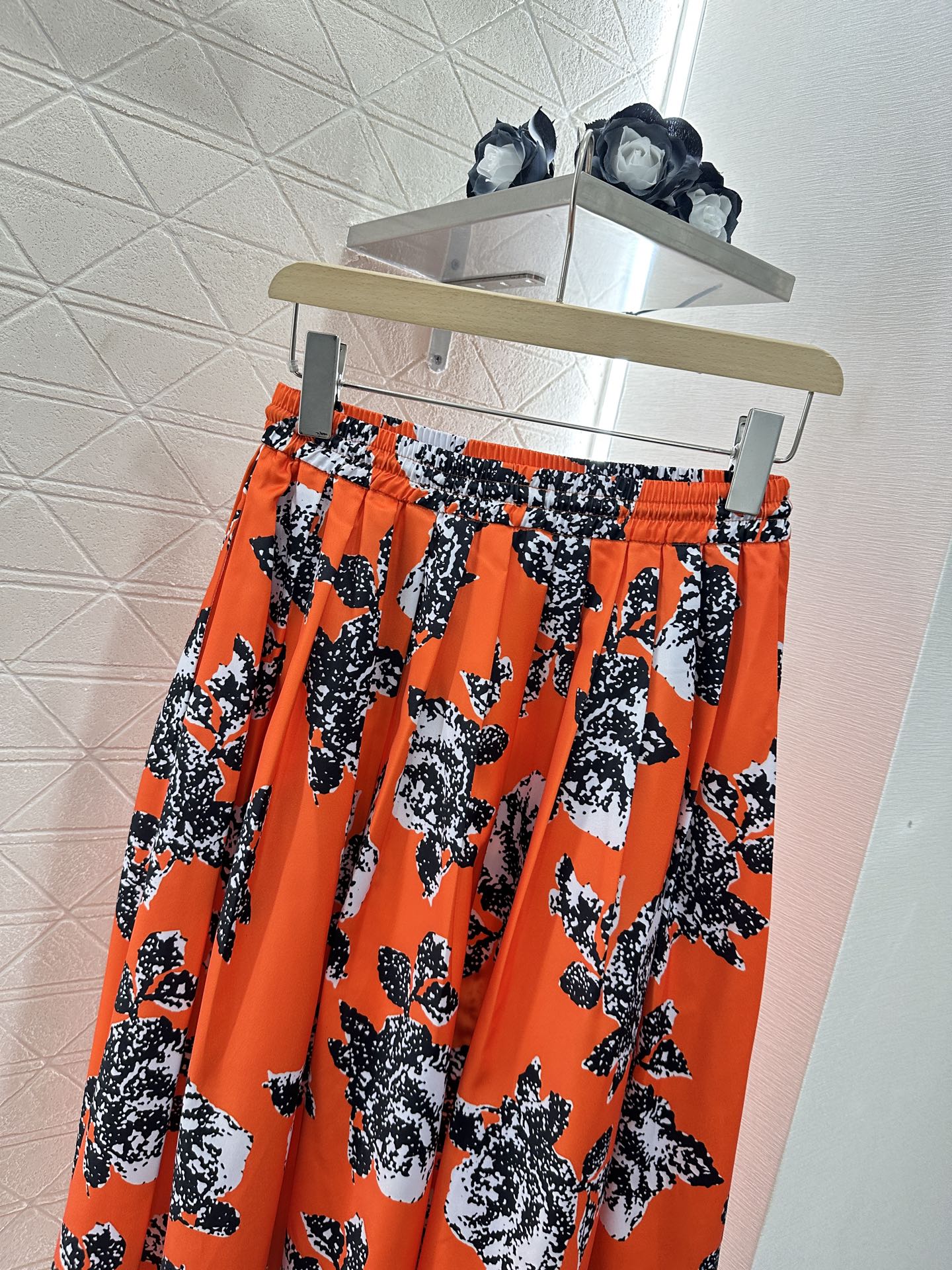 L 25 new product Elastic floral skirt