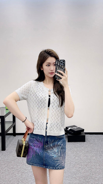 C 25 new product Rhinestone button cardigan
