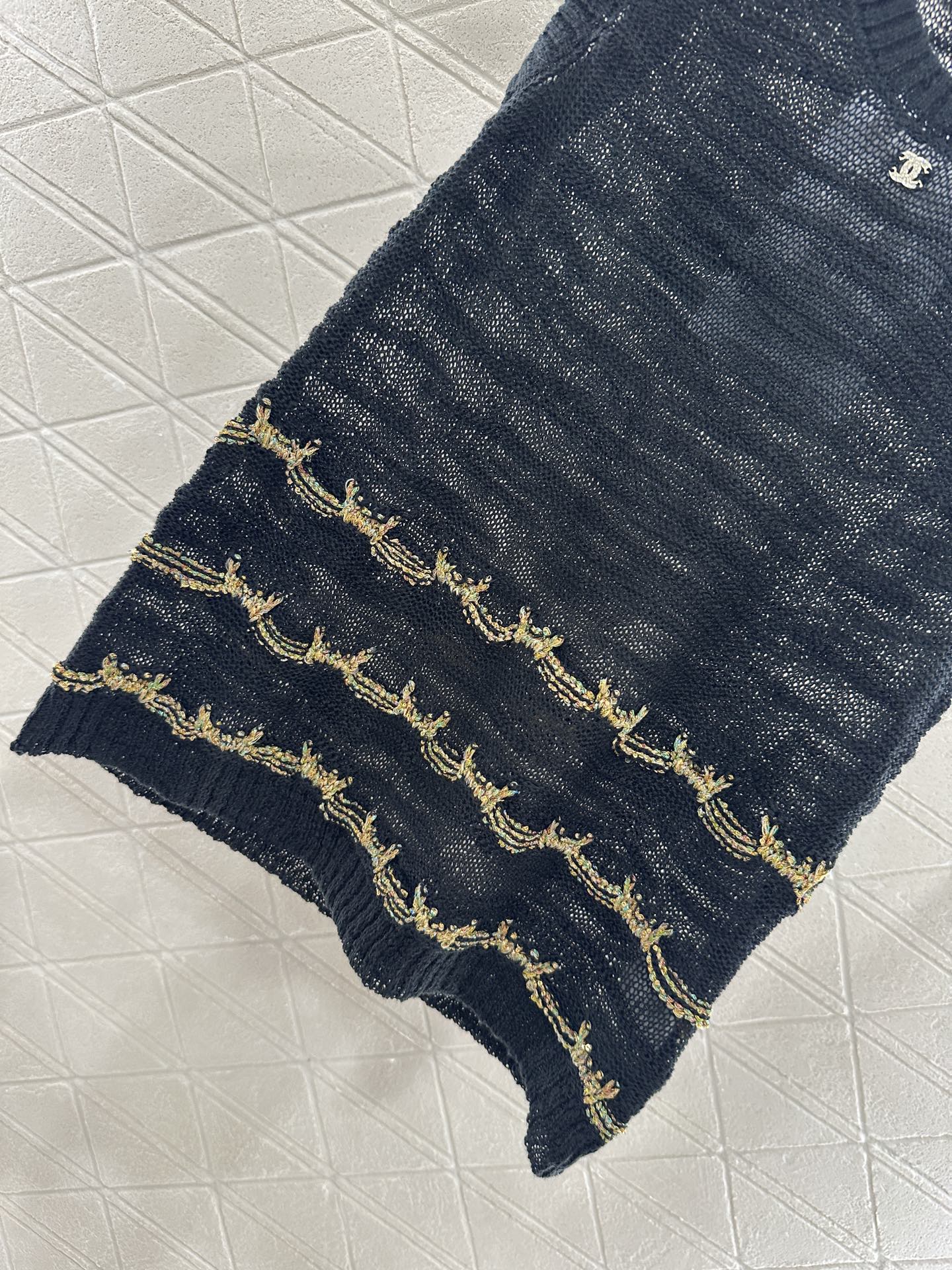 C 25 new product Embroidered knitted vest