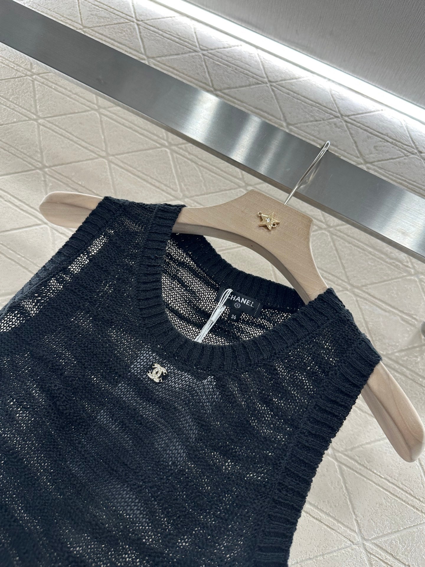 C 25 new product Embroidered knitted vest