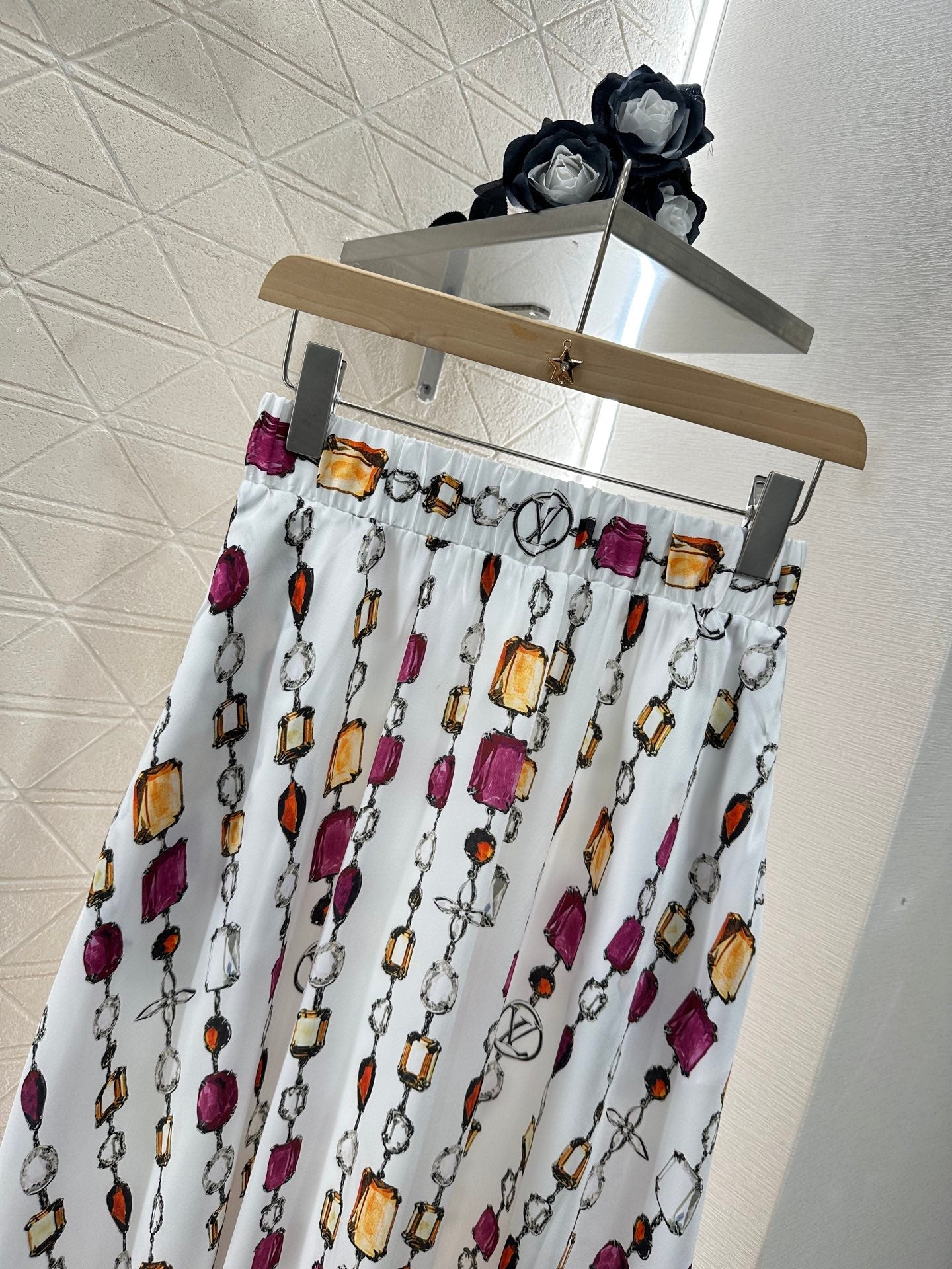 L 25 new product Printed gemstone skirt