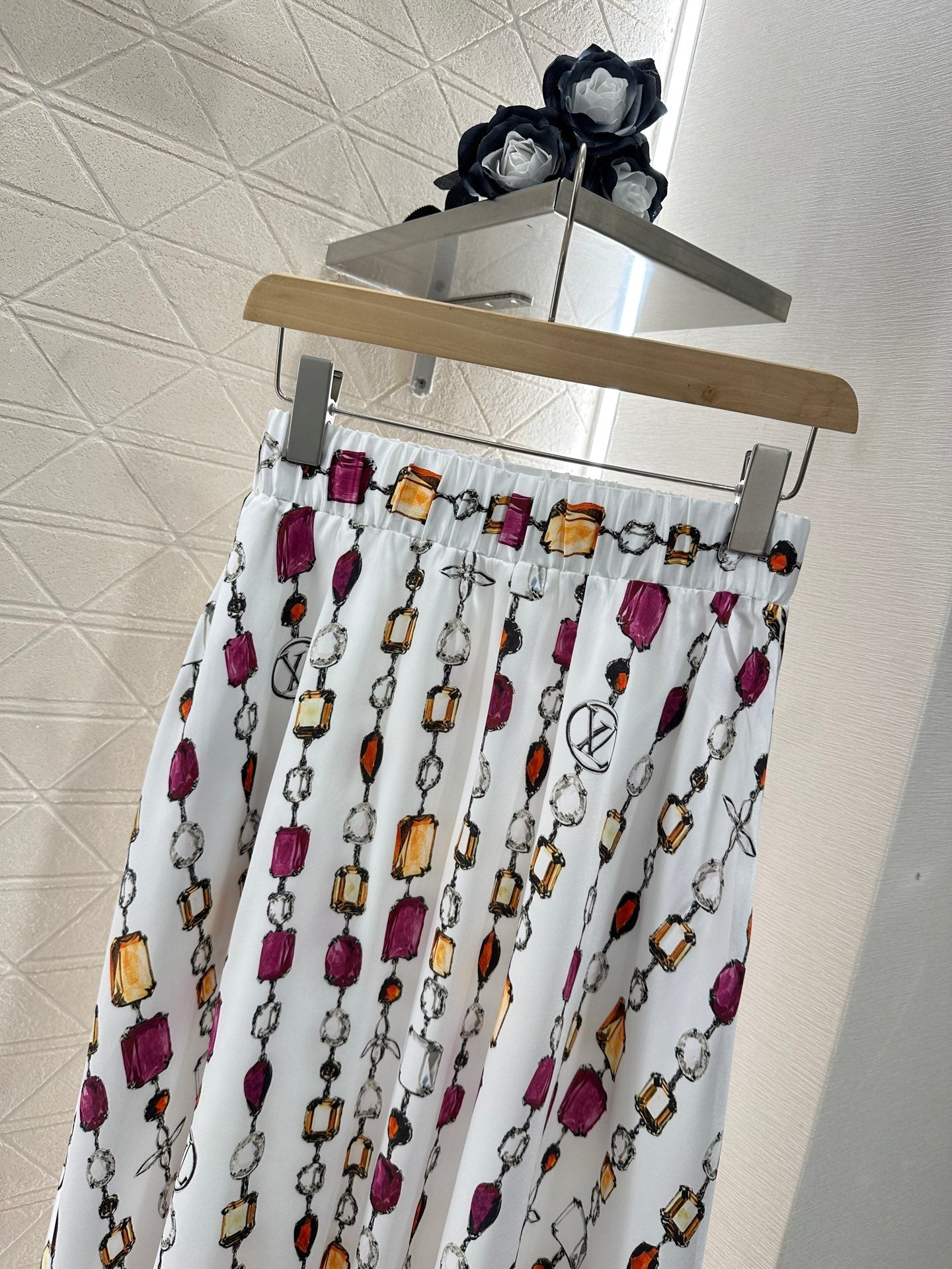 L 25 new product Printed gemstone skirt