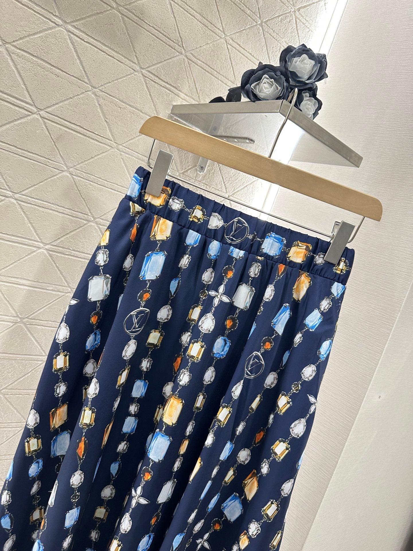 L 25 new product Printed gemstone skirt