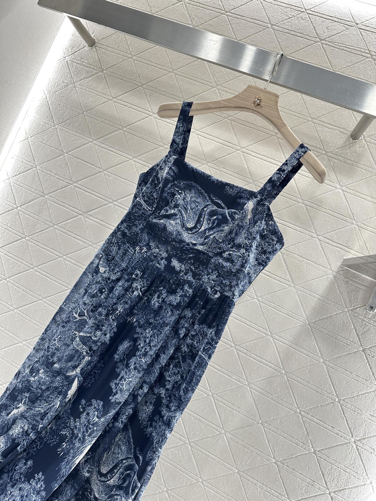 D 25 new product Suspender dress
