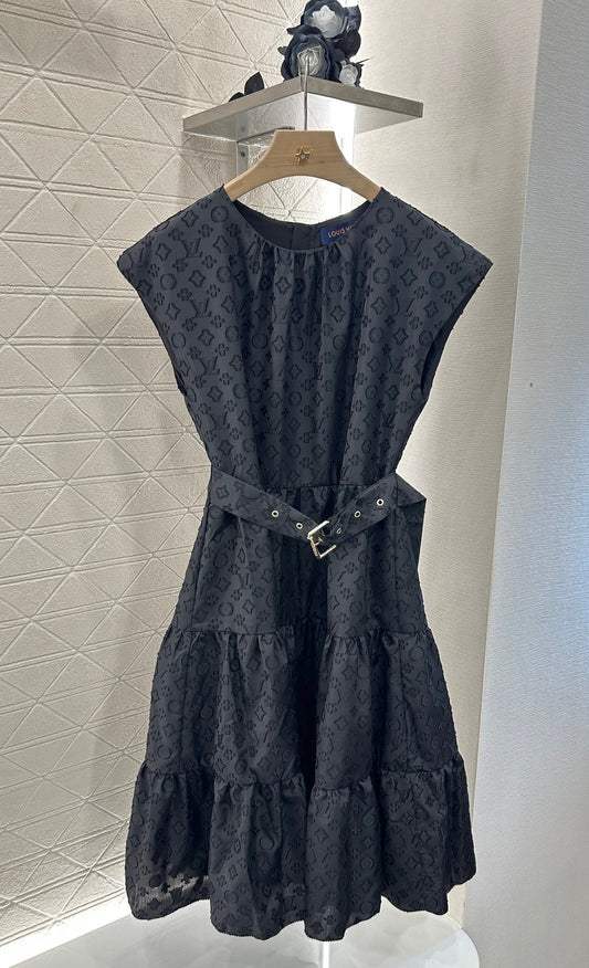 L 25 new arrival Belt sleeveless dress