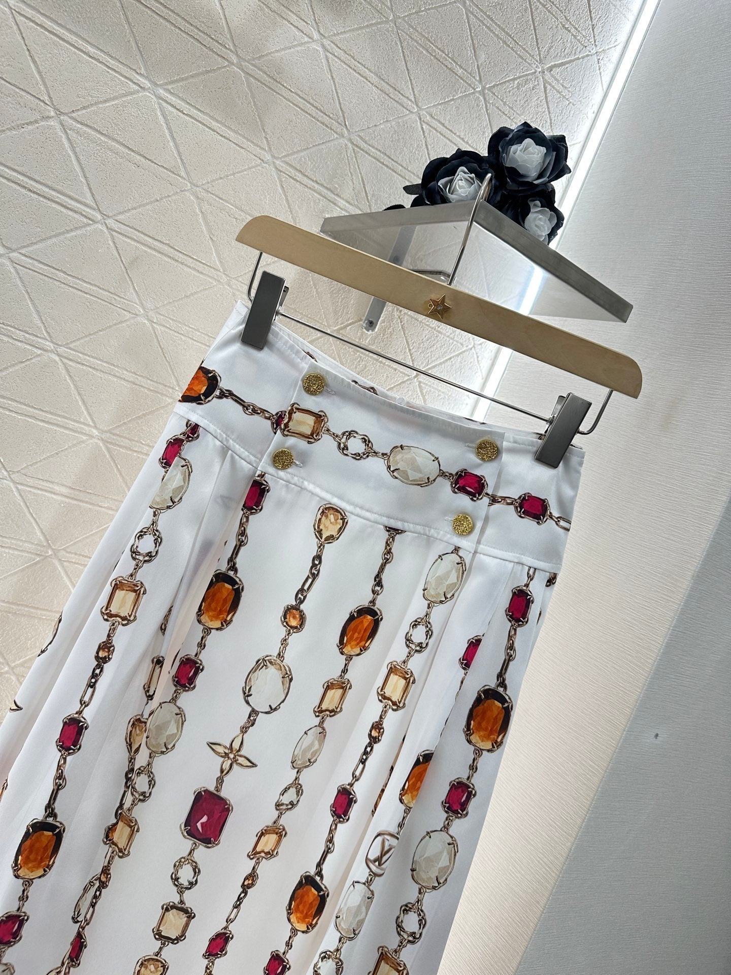 L 2025 new products Shirt and skirt suit