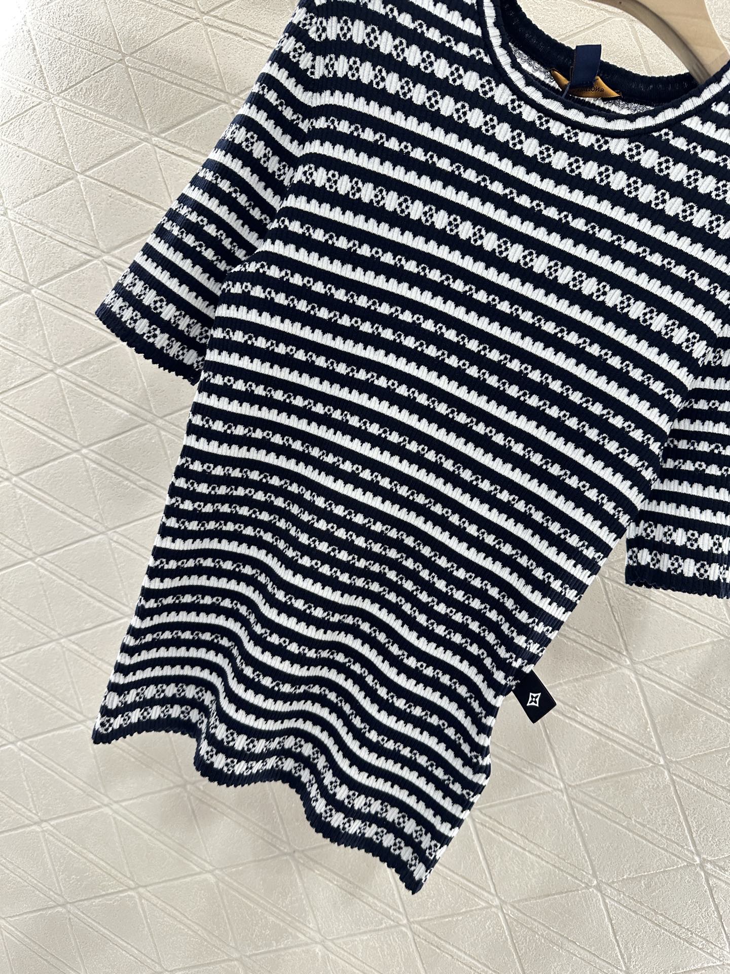 L 2025 new products Knitted short sleeves