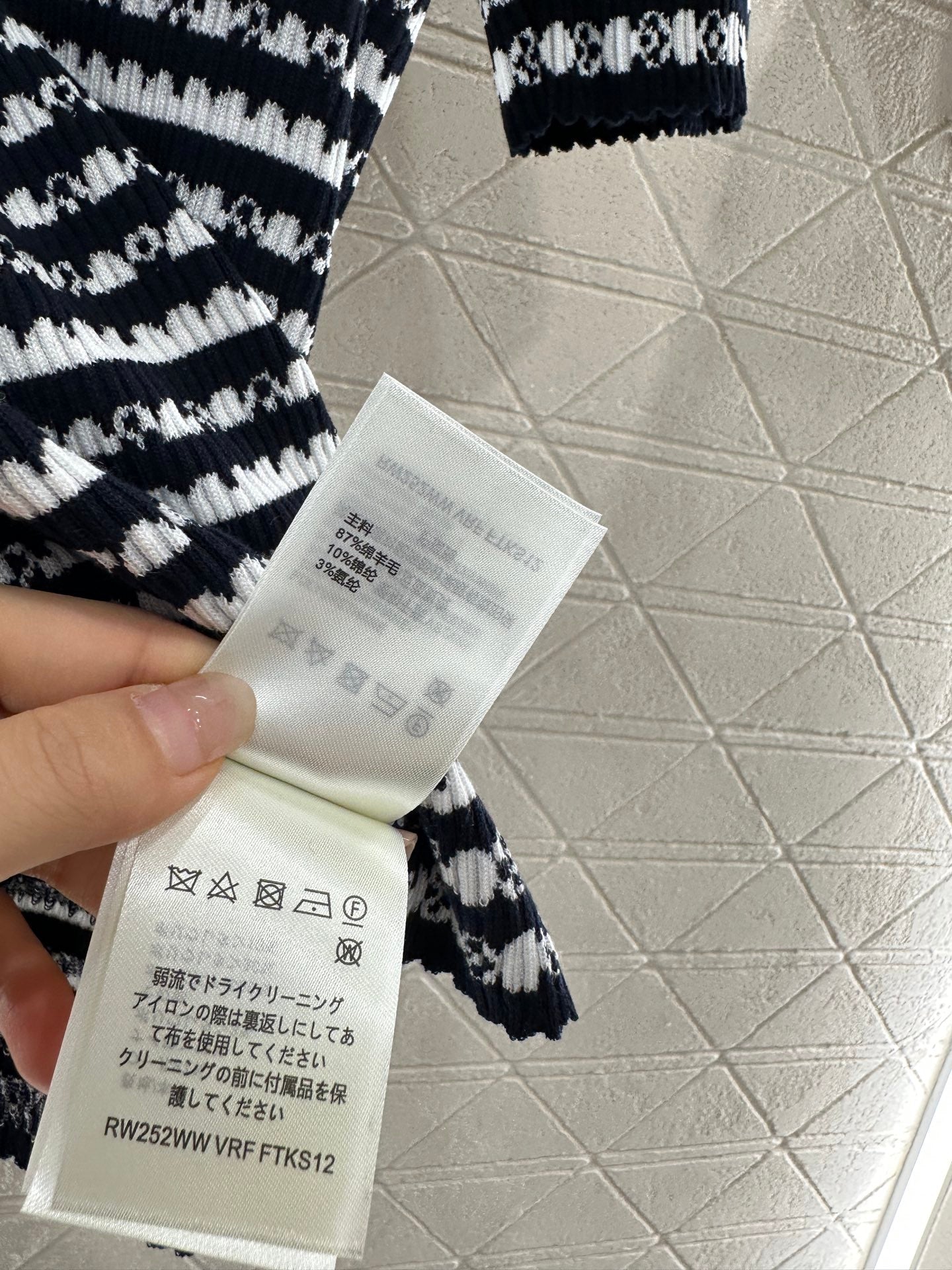L 2025 new products Knitted short sleeves