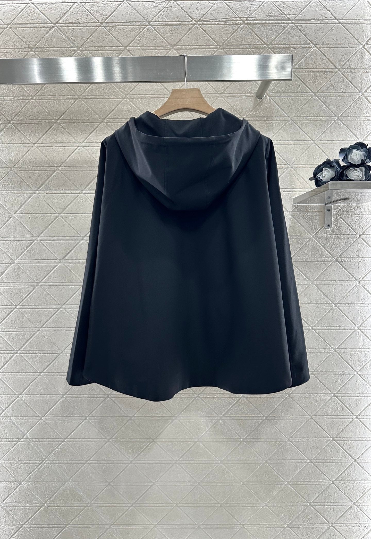 Lo 2025 new products Jacket and shorts set
