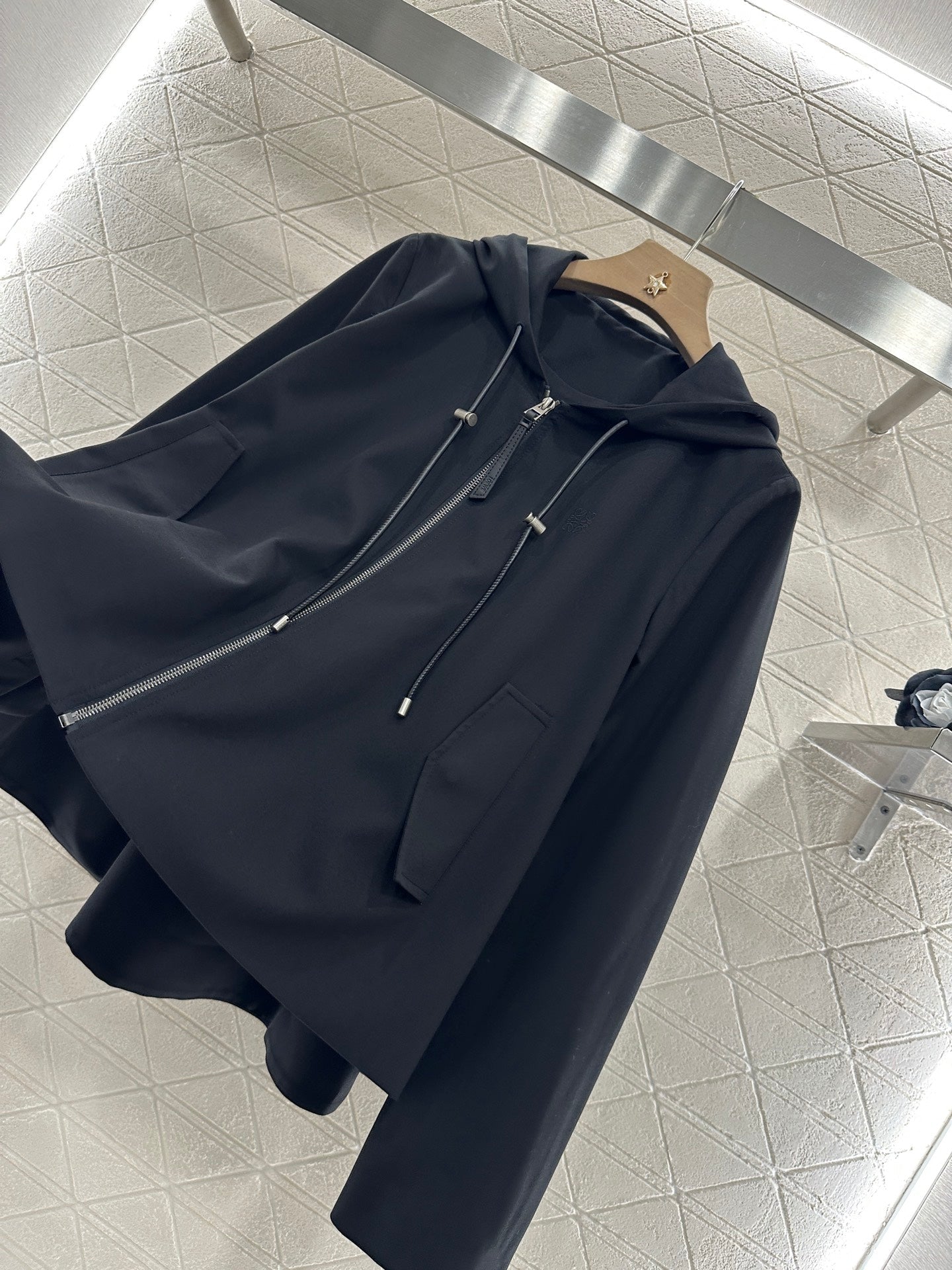 Lo 2025 new products Jacket and shorts set