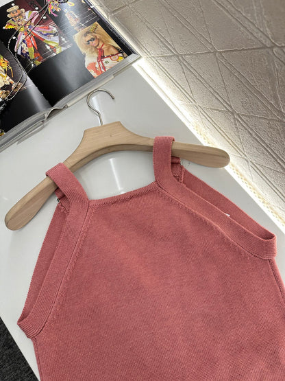 C 2025 new products Vest