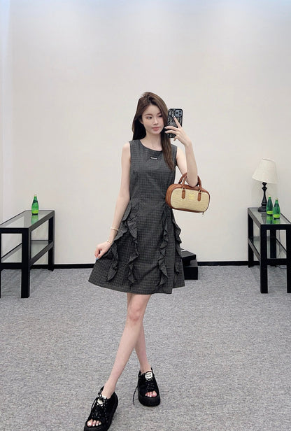 M 2025 new product Plaid lace vest skirt