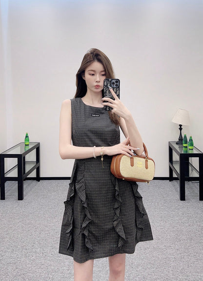 M 2025 new product Plaid lace vest skirt