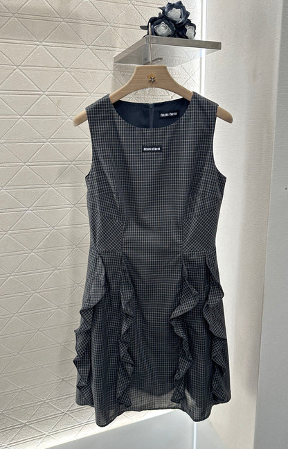 M 2025 new product Plaid lace vest skirt