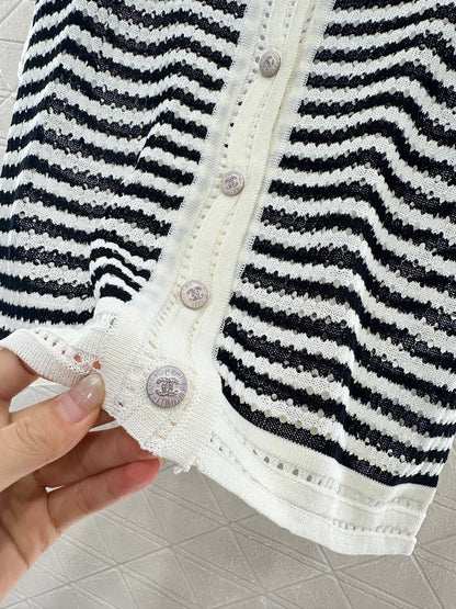 C 2025 new product Knitted short-sleeved cardigan