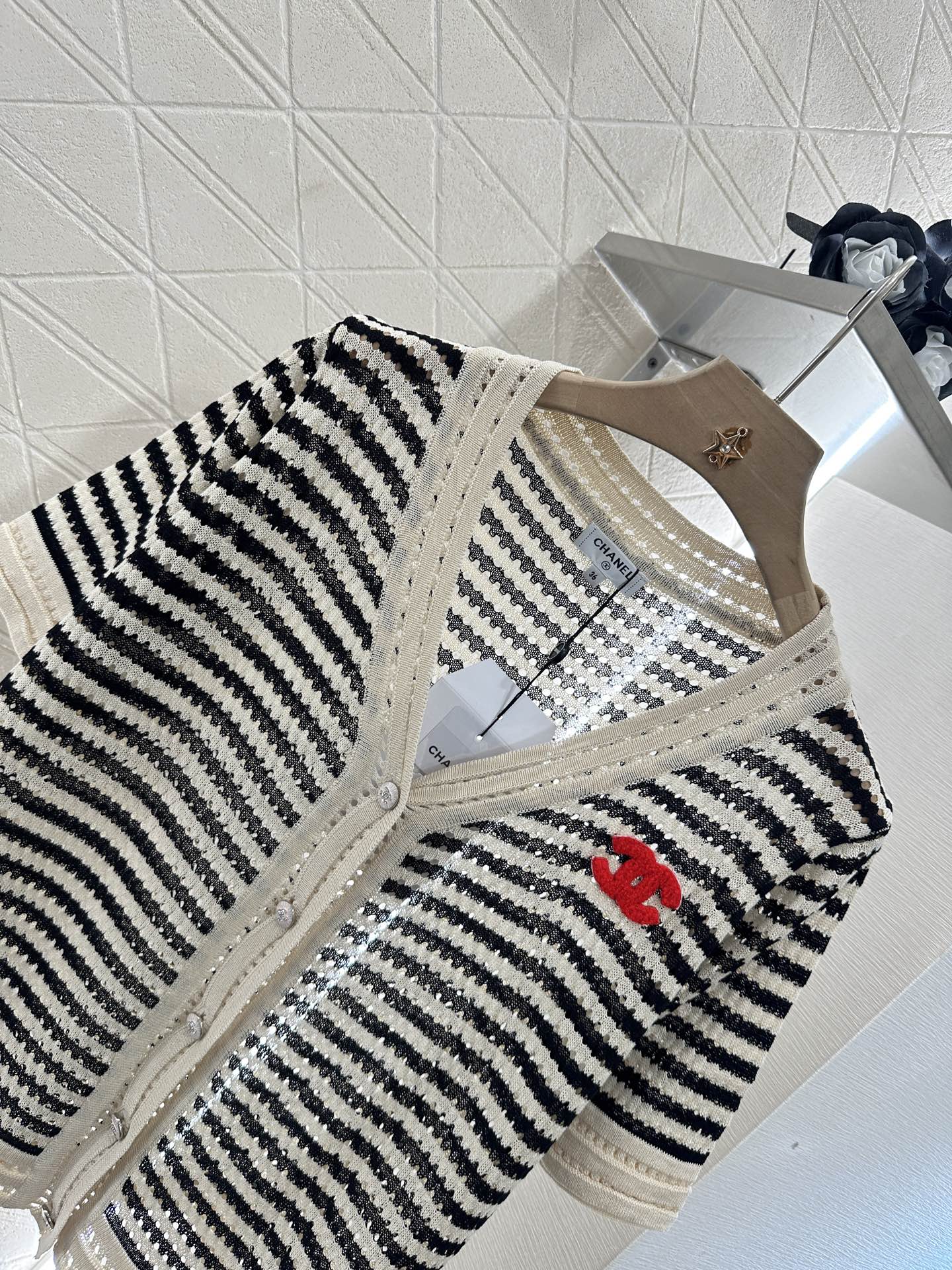 C 2025 new product Knitted short-sleeved cardigan
