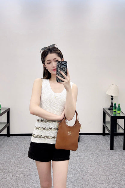 C 2025 new product Embroidered knitted vest